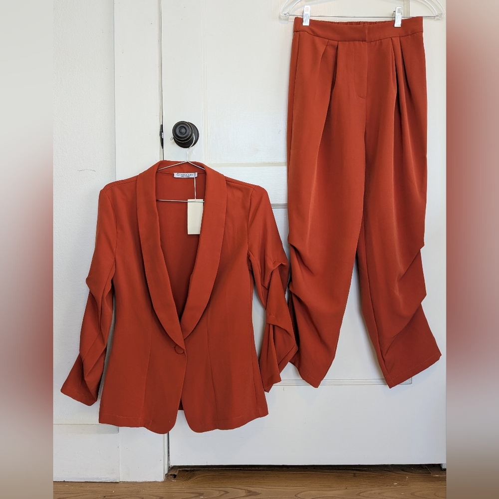 Elegant Rust Women's Blazer and Pants Set